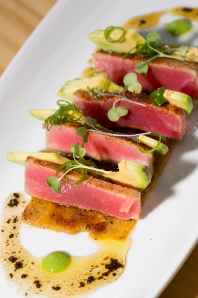 Receta: Ripe Plantain Carpaccio Brûlée with Tuna Tatake